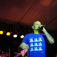 Calle 13 - Calle 13 perform at the American Airlines Arena | Picture 104255